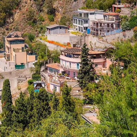 Holiday home Dependance Con Piscina Paolone House